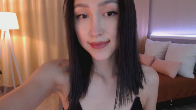 HatumiSou's Streamate show and profile