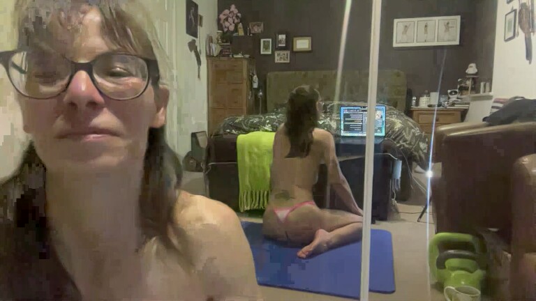 Dixie_Milf's Streamate show and profile