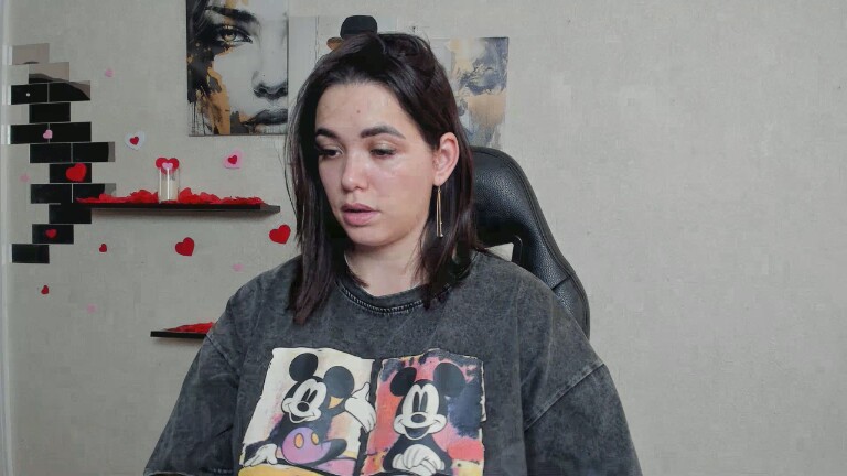 GlamNova's Streamate show and profile