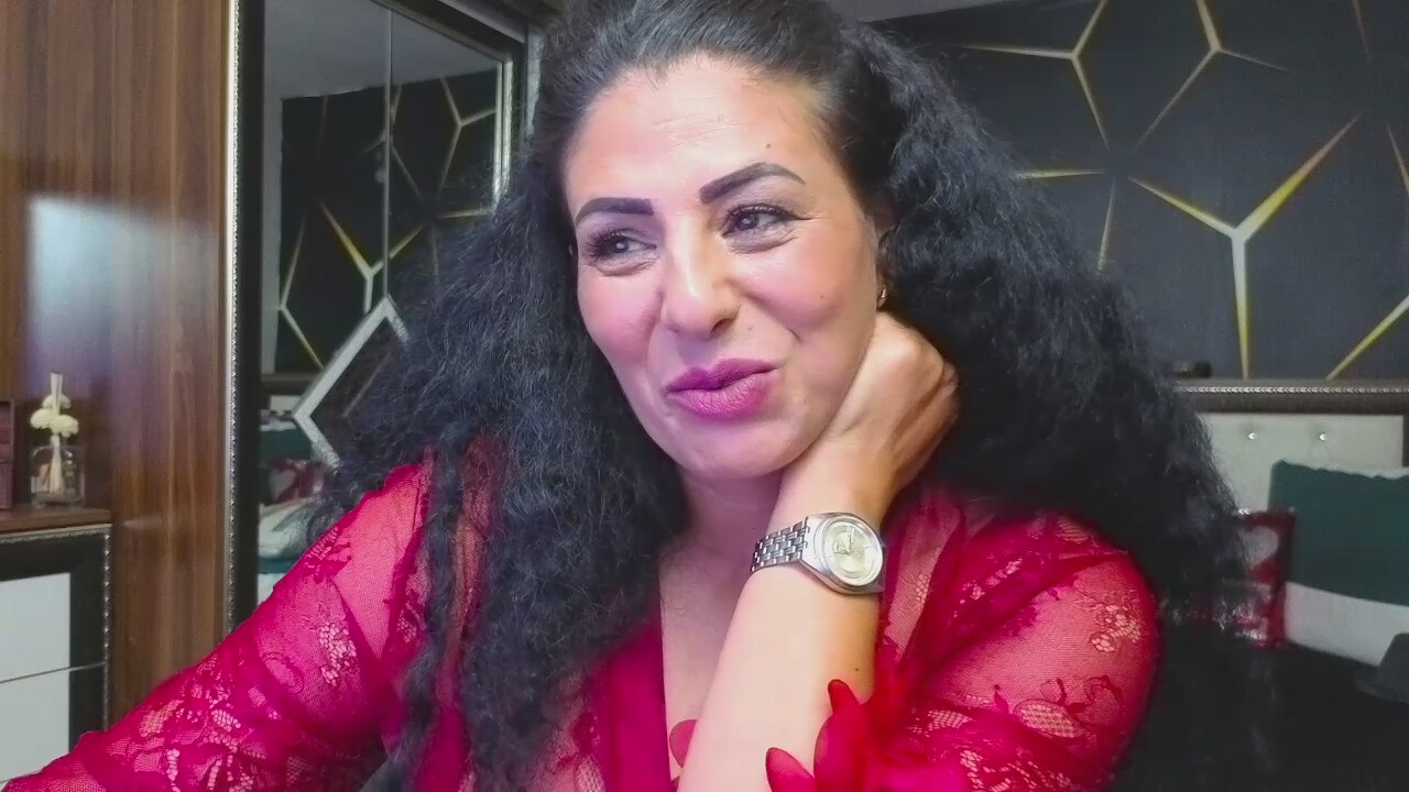 Curly_Sexy