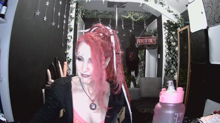 SkySparks's Streamate show and profile